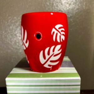 NEW Scentsy LUAU Red Plug In Wax Candle Warmer Hawaiian Limited Edition Retired